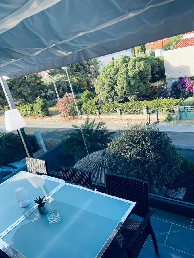 Apartmani Vernissage Biograd Na Moru Bagian luar foto