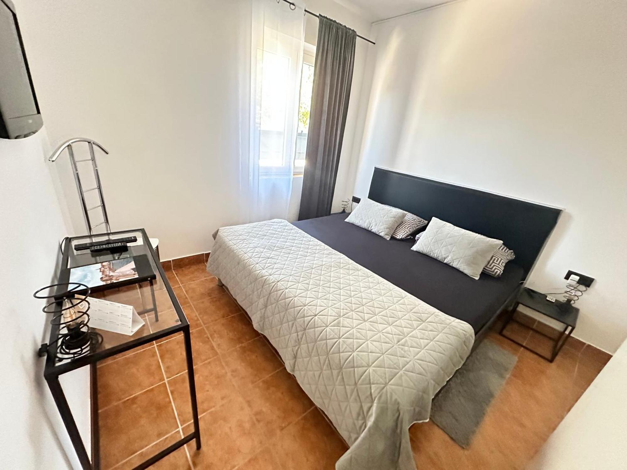 Apartmani Vernissage Biograd Na Moru Bagian luar foto