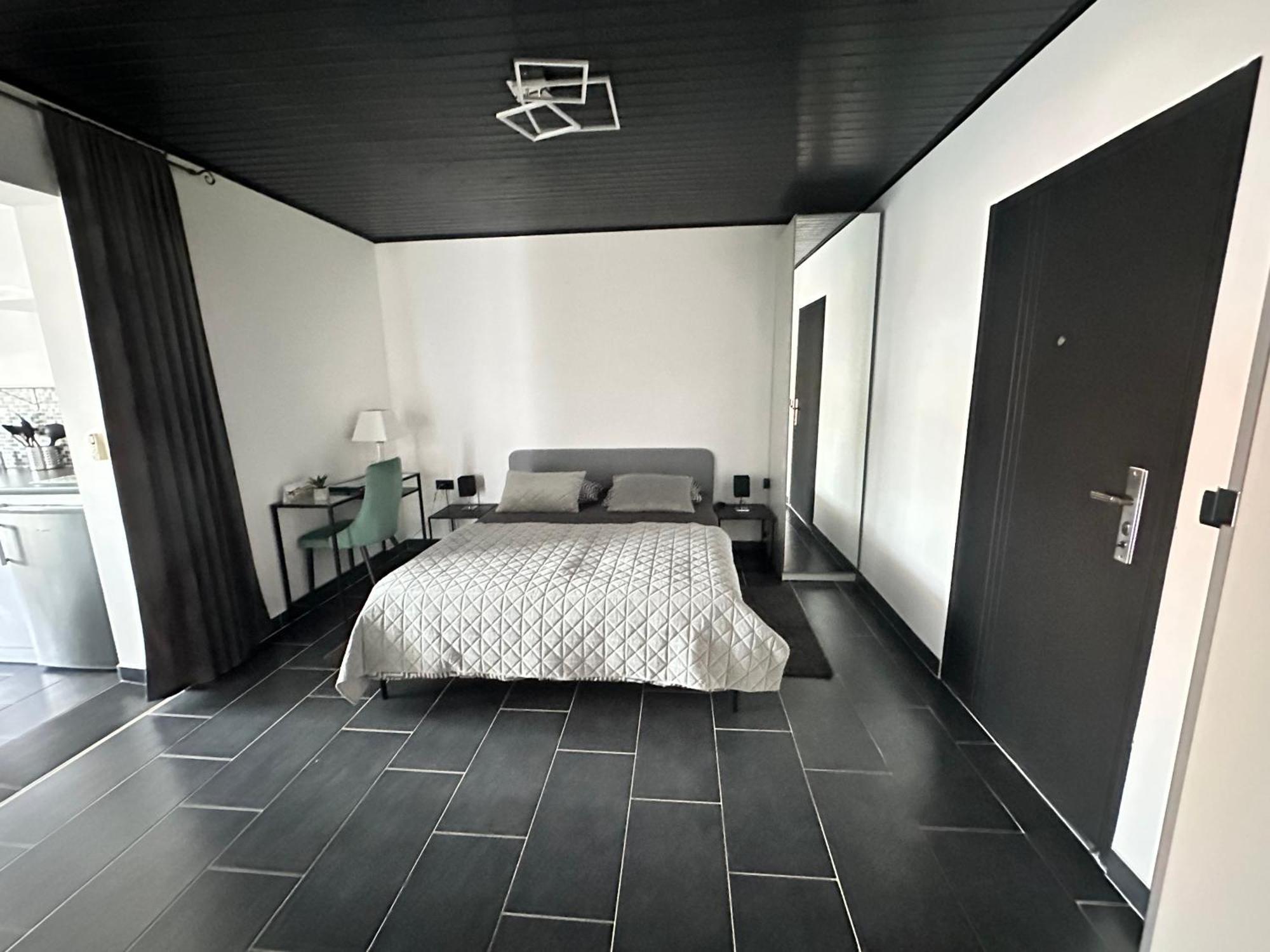 Apartmani Vernissage Biograd Na Moru Bagian luar foto