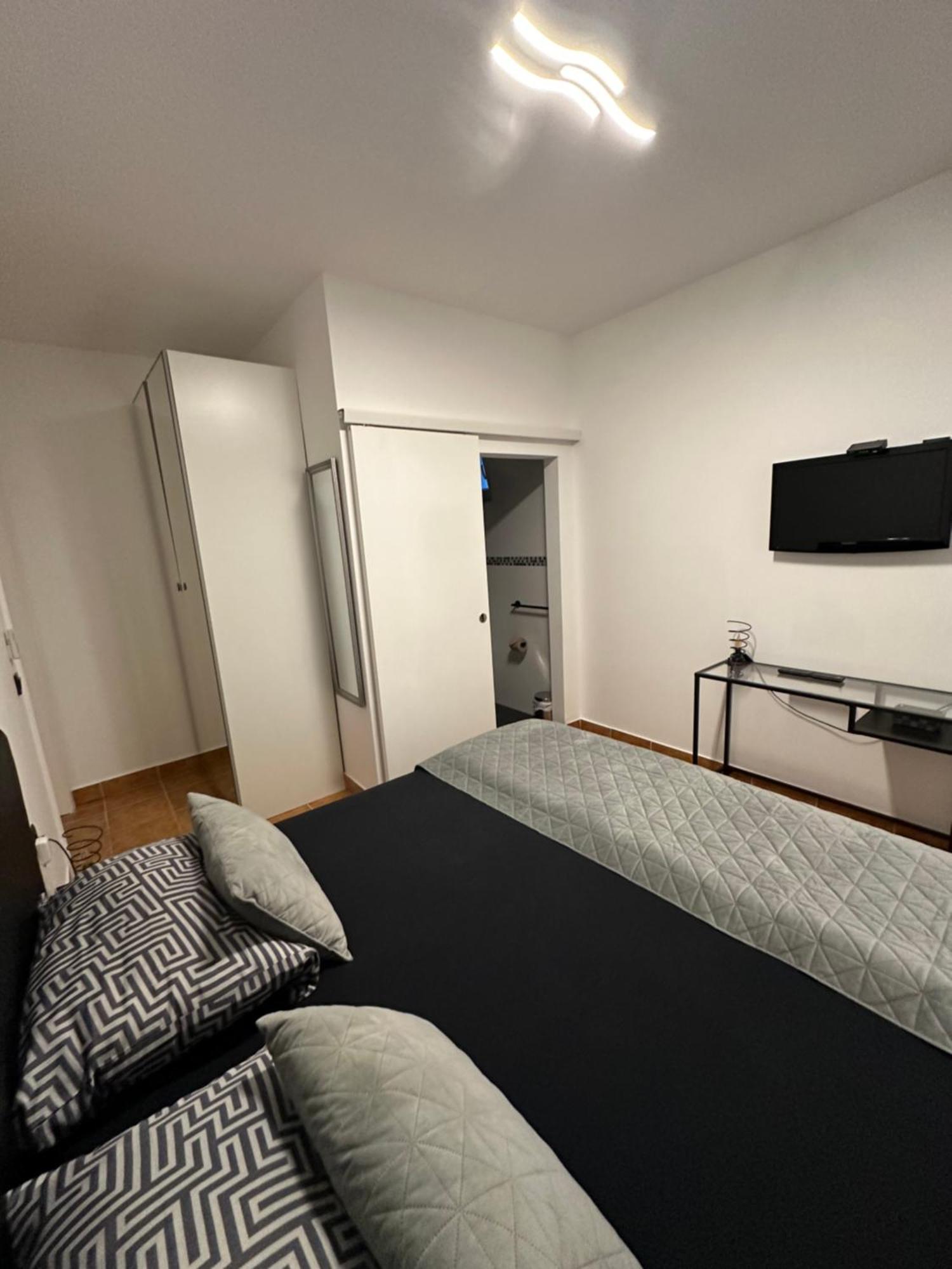 Apartmani Vernissage Biograd Na Moru Bagian luar foto